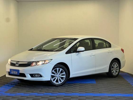 HONDA CIVIC 1.8 LXS 16V FLEX 4P AUTOMÁTICO